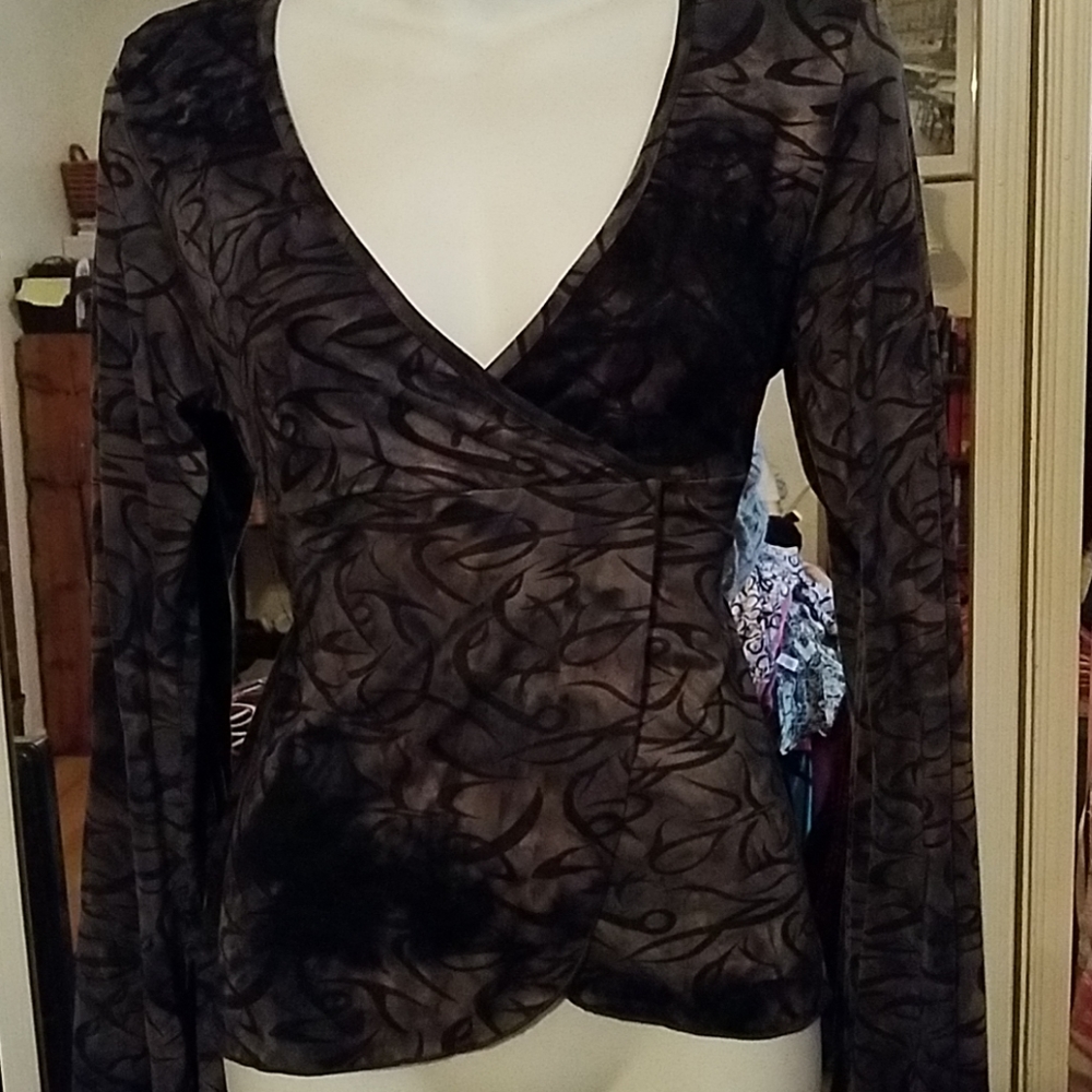 Daytrip Stretchy Boho Wrap Blouse Medium